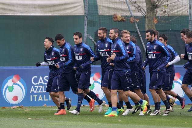 Fußball, Nationalteam Italien Training SQUADRA, GIANLUCA LAPADULA GIACOMO BONAVENTURA, LEONARDO PAVOLETTI, LEONARDO BONUCCI, CIRO IMMOBILE, DAVIDE ZAPPACOSTA friendly match ITALIA-GERMANY ALLENAMENTO 14-11-2016