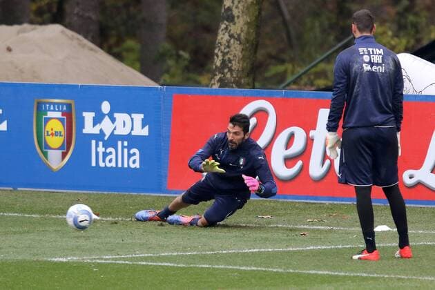 Fußball, Nationalteam Italien Training GIANLUIGI BUFFON friendly match ITALIA-GERMANY ALLENAMENTO 14-11-2016