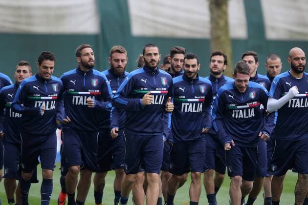 Fußball, Nationalteam Italien Training SQUADRA, MARCO VERRATTI, GIACOMO BONAVENTURA, LEONARDO PAVOLETTI, DANIELE DE ROSSI, LEONARDO BONUCCI, DAVIDE ZAPPACOSTA, ANDREA BELOTTI, SIMONE ZAZA friendly match ITALIA-GERMANY ALLENAMENTO 14-11-2016