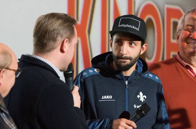 14.11.2016, xfux, Fussball 1.Bundesliga, SV Darmstadt 98 Kinopremiere 90 Minuten 98 im Kinopolis in Darmstadt, emspor emonline deloka, v.l. Aytac Sulu (SV Darmstadt 98) Darmstadt