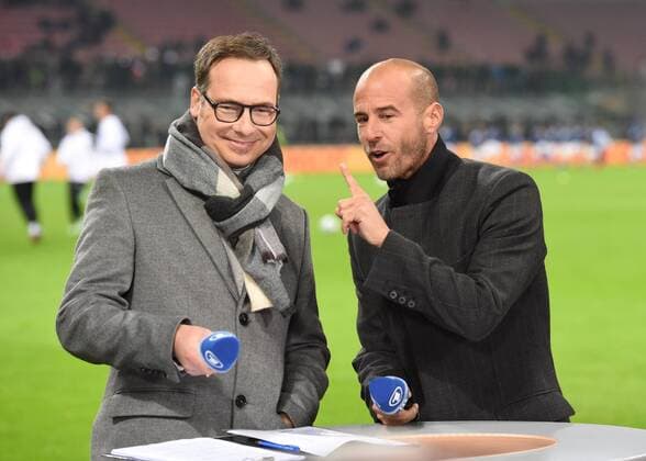 Fussball, Herren, Saison 2016 2017, Länderspiel in Mailand, Italien - Deutschland, ARD-Moderator Matthias Opdenhövel und ARD-Experte Mehmet Scholl vor dem Spiel, 15.11.2016,