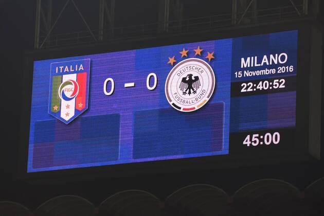 Fussball, Herren, Saison 2016 2017, Länderspiel in Mailand, Italien - Deutschland, Anzeigetafel mit 0:0-Endstand, 15.11.2016,