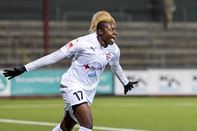 161116 Rosengards Gaelle Enganamouit jublar efter sitt 3-0 mal under fotbollsmatchen i Champions League mellan Rosengard och Slavia Prag den 16 november 2016 i Malmö.  Copyright: LUDVIGxTHUNMAN BB161116LT009