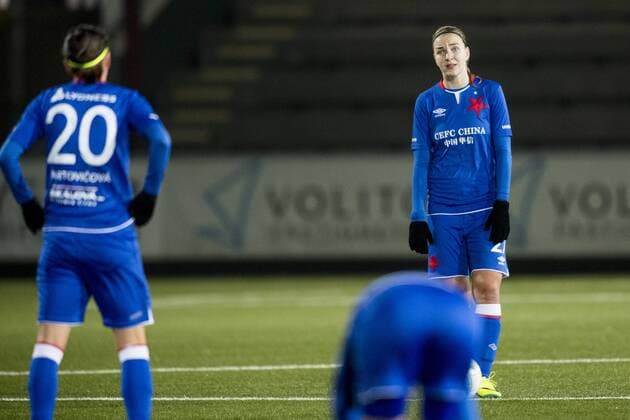 161116 Slavia Prag Katerina Svitkova deppar efter Rosengards 2-0 under fotbollsmatchen i Champions League mellan Rosengard och Slavia Prag den 16 november 2016 i Malmö.  Copyright: LUDVIGxTHUNMAN BB161116LT015