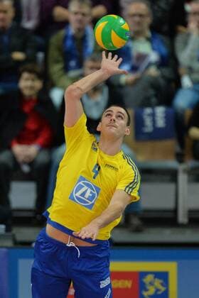 Volleyball, CL Quali, Hypo Tirol Volleyballteam Innsbruck - VfB Friedrichshafen VOLLEYBALL - CEV CL, Tirol vs Friedrichshafen INNSBRUCK,AUSTRIA,16.NOV.16 - VOLLEYBALL - CEV Champions League, Hypo Tirol Volleyballteam vs VfB Friedrichshafen. Image shows Andreas Takvam (Friedrichshafen). GEPAxpictures xAmirxBeganovic