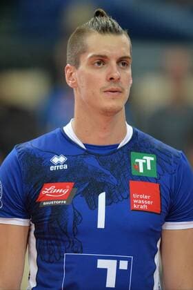 Volleyball, CL Quali, Hypo Tirol Volleyballteam Innsbruck - VfB Friedrichshafen VOLLEYBALL - CEV CL, Tirol vs Friedrichshafen INNSBRUCK,AUSTRIA,16.NOV.16 - VOLLEYBALL - CEV Champions League, Hypo Tirol Volleyballteam vs VfB Friedrichshafen. Image shows Marek Beer (Tirol). GEPAxpictures xAmirxBeganovic