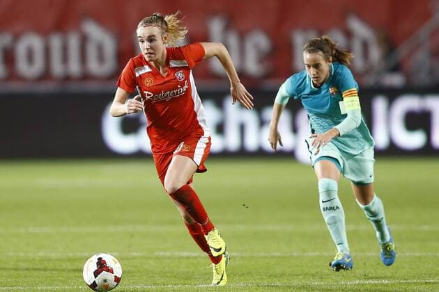 (l-r) Jill Roord of FC Twente, Marta Unzue of Barcelonaduring the Women UEFA Champions League match between FC Twente and Barcelona at the Grolsch Veste on November 16, 2016 in Enschede, The Netherlands Women: Fc Twente v Barcelona Woman UEFA Champions League 2016 2017 xVIxPeterxLousxIVx 6592061