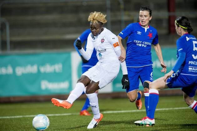 161116 Rosengards Gaelle Enganamouit under fotbollsmatchen i Champions League mellan Rosengard och Slavia Prag den 16 november 2016 i Malmö.  Copyright: LUDVIGxTHUNMAN BB161116LT051