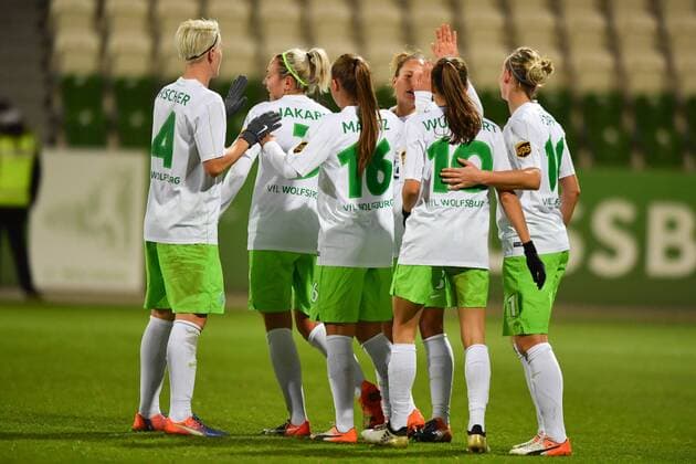 Jubel, Freuen, celebrate, happy, cheer , Goal Celebration VFL Wolfsburg 2:0, Uefa Women Champions League - VFL Wolfsburg - Eskilstuna United, xmkx