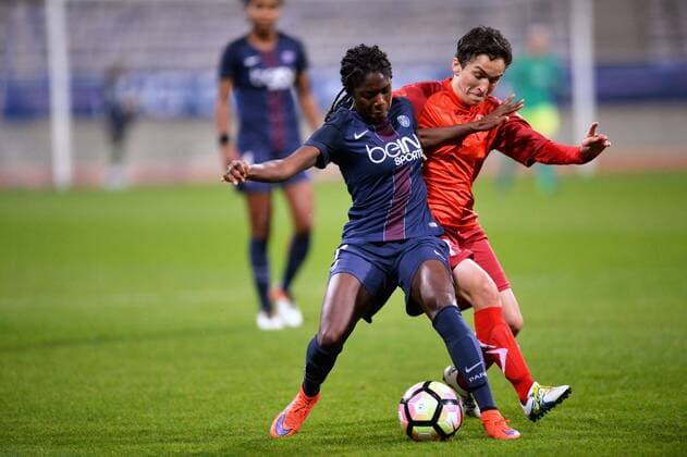 Fußball, Damen CL, Paris St. Germain - BIIK Shymkent Aminata Diallo (psg) - Gulnara Gabelia (biik) FOOTBALL : Paris SG vs WFC Biik Kazygurt - - Champions League Damen Frauenfussball - 17 11 2016 AnthonyBIBARD FEP Panoramic 