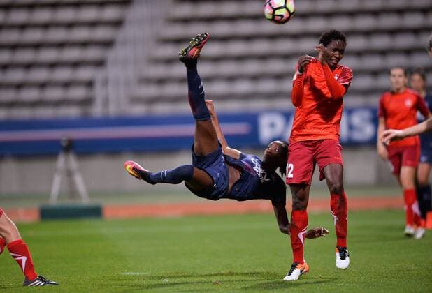 Fußball, Damen CL, Paris St. Germain - BIIK Shymkent BUT Ouleymata Sarr (psg) - Josephine Ngandi (biik) FOOTBALL : Paris SG vs WFC Biik Kazygurt - - Champions League Damen Frauenfussball - 17 11 2016 AnthonyBIBARD FEP Panoramic 