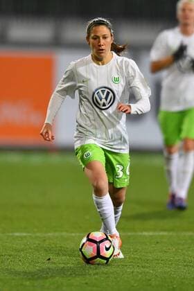 Elise Bussaglia (VFL Wolfsburg) (30) im Vorwärtslauf in Aktion, in Action, Uefa Women Champions League - VFL Wolfsburg - Eskilstuna United, xmkx