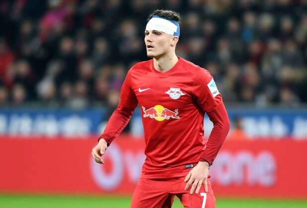 18.11.2016, xjhx, Fussball 1.Bundesliga, Bayer 04 Leverkusen - RB Leipzig, emspor, v.l. Marcel Sabitzer (RB Leipzig) mit turban kopf verband Leverkusen