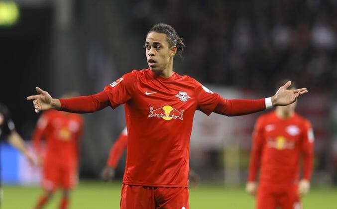Foto : Enttäuschung bei Leipzig , Yussuf Poulsen Fussball 1. Bundesliga , am Fr. 18.11.2016 Bayer 04 Leverkusen - Leipzig