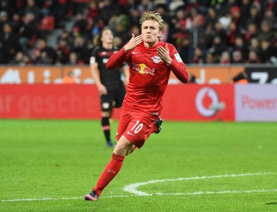 18.11.2016, xjhx, Fussball 1.Bundesliga, Bayer 04 Leverkusen - RB Leipzig, emspor, v.l. Emil Forsberg (RB Leipzig) celebrate the goal, Torjubel zum 2:2 Leverkusen