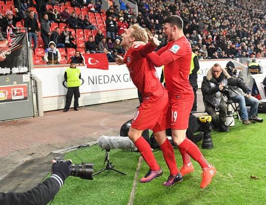 18.11.2016, xjhx, Fussball 1.Bundesliga, Bayer 04 Leverkusen - RB Leipzig, emspor, v.l. Emil Forsberg (RB Leipzig), Oliver Burke (RB Leipzig) celebrate the goal, Torjubel zum 2:2 Leverkusen
