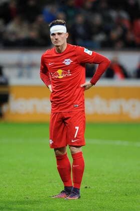 Marcel Sabitzer ( RB Leipzig ) mit Turban Kopfverband. 18.11.2016 --- Fussball --- 1. Bundesliga --- Bayer 04 Leverkusen vs RB Leipzig Foto : Thienel Eibner Leverkusen Copyright: xThienel Eibner-Pressefotox EP_TTL