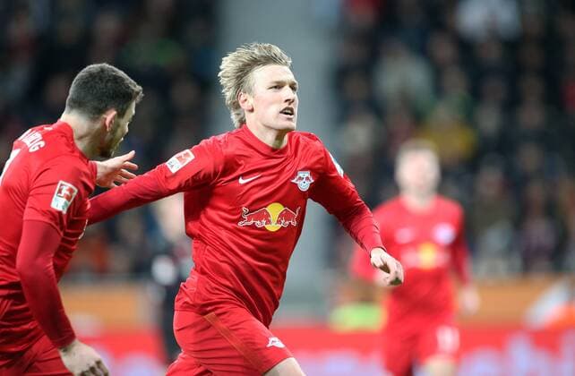 Leverkusen - RB Leipzig Fußball Bundesliga Leverkusen, 18.11.2016, BayArena, Fußball, 1.BL, GER, 11.Spieltag , Bayer 04 Leverkusen vs. RB Leipzig , Im Bild, v.l.: Oliver Jasen Burke (RB Leipzig) und Torschütze Emil Forsberg (RB Leipzig), Torjubel nach dem Treffer zum 2:2 Ausgleich. ,