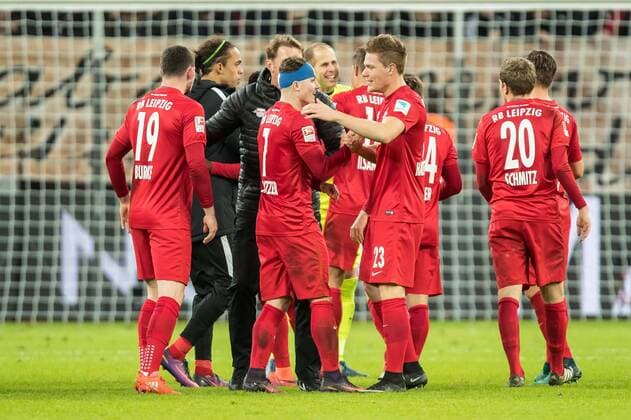 Leverkusen, Deutschland, 18.11.2016, Bundesliga 11.Spieltag, Bayer 04 Leverkusen - RB Leipzig, schlussjubel Leipzig ( DeFodi048