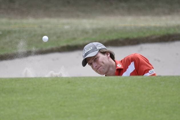 19.11.2016. Royal Sydney Golf Club, Sydney, Australia. Emirates Australian Open Golf 3rd Round. David Klein of Germany chips out of a bunker. xNigelxOwenx  ActionPlus11810972