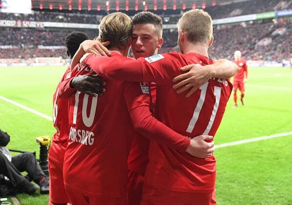 18.11.2016, xjhx, Fussball 1.Bundesliga, Bayer 04 Leverkusen - RB Leipzig, emspor, v.l. Emil Forsberg (RB Leipzig) celebrate the goal, Torjubel zum 2:2 Leverkusen