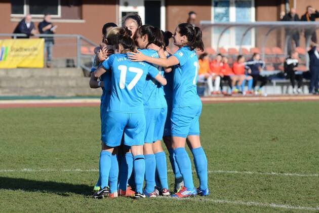 Torjubel zum 1:0 durch 9 Kristin Kögel (VfL Sindelfingen) DFB,Fusball,2.Bundesliga Süd frauen,Ligaspiel, 20.11.2016, Foto:TBaur Eibner Sindelfingen Copyright: xBaur xEibner-Pressefotox EP_toba