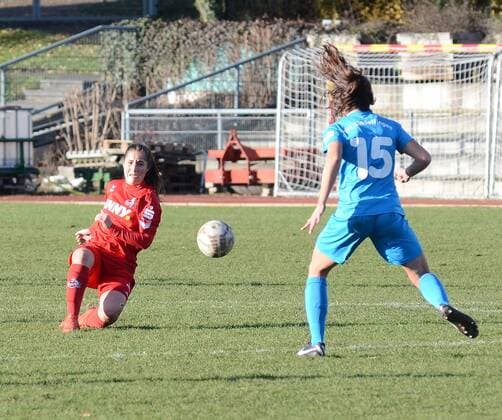 23 Irina London (1.FC Köln) gegen 15 Eva-Maria Virsinger (VfL Sindelfingen) DFB,Fusball,2.Bundesliga Süd frauen,Ligaspiel, 20.11.2016, Foto:TBaur Eibner Sindelfingen Copyright: xBaur xEibner-Pressefotox EP_toba