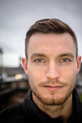 Florian Ballas beim Fotoshooting für das Stadionheft Kreisel. Florian Ballas