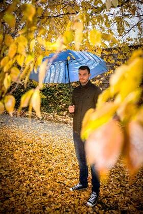 Florian Ballas beim Fotoshooting für das Stadionheft Kreisel. Florian Ballas