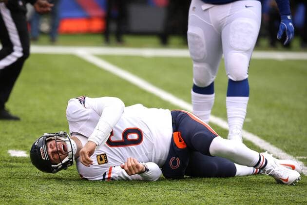 November 20, 2016 - East Rutherford, NJ, USA - Chicago Bears quarterback Jay Cutler (6) lays on the ground after taking a late hit from New York Giants defensive end Olivier Vernon (54) in the first quarter on Sunday, Nov. 20, 2016 at MetLife Stadium in East Rutherford, N.J. Chicago Bears vs. New York Giants - ZUMAm67_ 20161120_zaf_m67_004