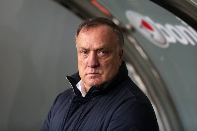 Fenerbahce s head coach Dirk Nicolaas Advocaat during the Turkish Super League derby soccer match between Fenerbahce and Galatasaray in Istanbul, Turkey, 20 November 2016.  74776246st