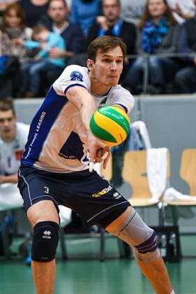 GER, 2017 CEV Volleyball Champions League, CEV, VfB Friedrichshafen (GER) vs Hypo Tirol Innsbruck (AUT) 20.11.2016, ZF Arena, Friedrichshafen, GER, 2017 CEV Volleyball Champions League, CEV, VfB Friedrichshafen (GER) vs Hypo Tirol Innsbruck (AUT), im Bild Stefan Jr Chrtiansky (Innsbruck, 3) nordphotoxHafner