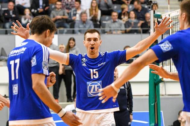 GER, 2017 CEV Volleyball Champions League, CEV, VfB Friedrichshafen (GER) vs Hypo Tirol Innsbruck (AUT) 20.11.2016, ZF Arena, Friedrichshafen, GER, 2017 CEV Volleyball Champions League, CEV, VfB Friedrichshafen (GER) vs Hypo Tirol Innsbruck (AUT), im Bild Jubelpose von Armin Mustedanovic (Friedrichshafen, 15) nordphotoxHafner
