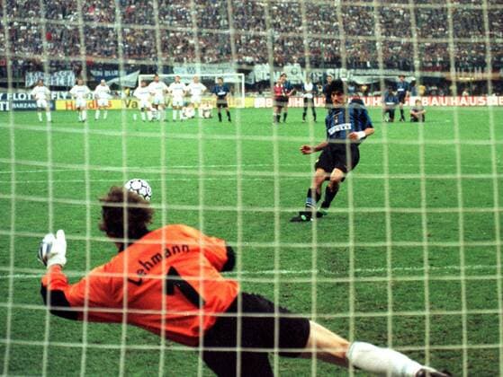 Uefacup-Finale: FC Schalke 04 - Inter Mailand 21.05.1997.TW Jens Lehmann haelt den entscheidenden 11m geg. Zamorano. HM