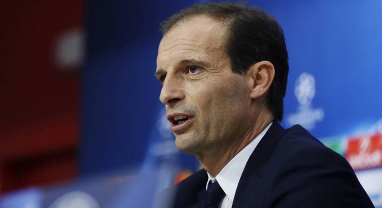 Juventus head coach Massimiliano Allegri during the press conference PK Pressekonferenz held at Sanchez Pizjuan stadium in Seville, Andalusia, Spain southern Spain, 21 November 2016. Sevilla FC will face Juventus in a UEFA Champions League Group H soccer match at the Sanchez Pizjuan stadium on 21 November 2016. Juventus press conference !ACHTUNG: NUR REDAKTIONELLE NUTZUNG!  20161121-636153572367449346