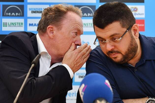 v.li:Peter CASSALETTE (Praesident 1860 Muenchen),Hasan ISMAIK (Investor und Aufsichtsratsvorsitzender 1860 Muenchen), Fussball,2.Liga. Pressekonferenz TSV 1860 Muenchen am 22.11.2016.