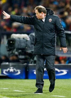 FuÃŸball, CL, ZSKA Moskau - Bayer Leverkusen MOSCOW, RUSSIA - NOVEMBER 22, 2016: CSKA Moscow s head coach Leonid Slutsky seen during the 2016 17 UEFA Champions League Group E Round 5 football match between CSKA Moscow and Bayer 04 Leverkusen at CSKA Stadium. The game ended in a 1-1 draw. Mikhail Japaridze TASS  TS0387E4