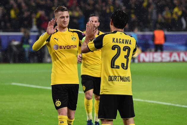 Fußball Champions League Gruppenphase 5. Spieltag Borussia Dortmund - Legia Warschau am 22.11.2016 im Signal Iduna Park in Dortmund Torjubel zum 5:2 durch Marco Reus ( Dortmund ) xRx