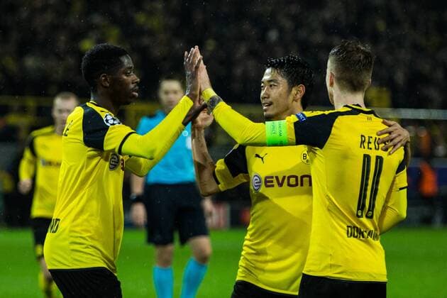 GER, Champions League, Borussia Dortmund vs Legia Warschau 22.11.2016, Signal Iduna Park, Dortmund, GER, Champions League, Borussia Dortmund vs Legia Warschau, im Bild picture shows: Jubel von Marco Reus (BVB 11) und Shinji Kagawa (BVB 23) mit mit dem Torschützen Ousmane Dembele (BVB 7), nordphotox xRauch