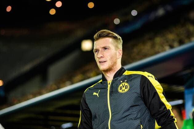 Marco Reus (Borussia Dortmund 11) beim Einlauf der Mannschaften beim Champions League Spiel zwischen Borussia Dortmund und Legia Warschau am 22.11.2016 Dortmund Copyright: xSchuelerx xEibnerx-xPressefotox EP_JSE