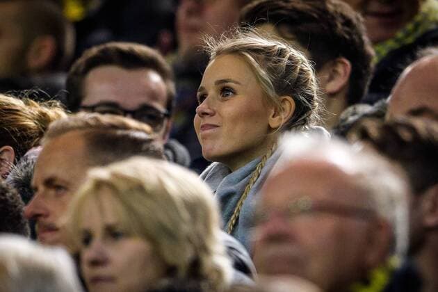 Bilder des Tages - SPORT Scarlett Gartmann auf der Tribuene beim Champions League Spiel zwischen Borussia Dortmund und Legia Warschau am 22.11.2016 Dortmund Copyright: xSchuelerx xEibnerx-xPressefotox EP_JSE