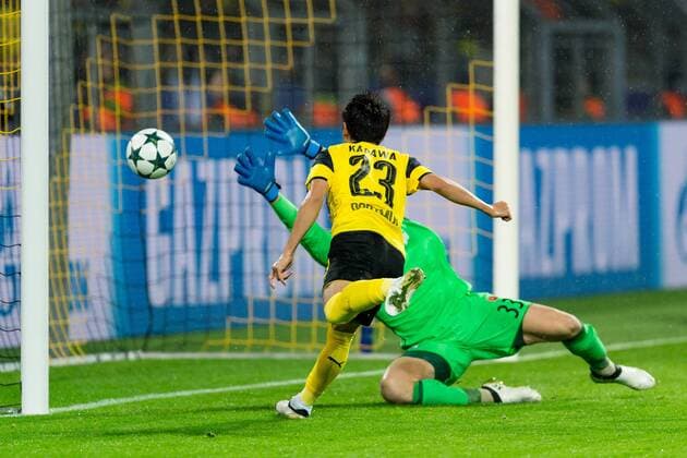 Dortmund, Germany 22.11.2016, UEFA Champions League - 2016 17 Season, Group F - Matchday 5, BV Borussia Dortmund - Legia Warschau, TOR zum 1:1 durch Shinji Kagawa (BVB) ( DeFodi001