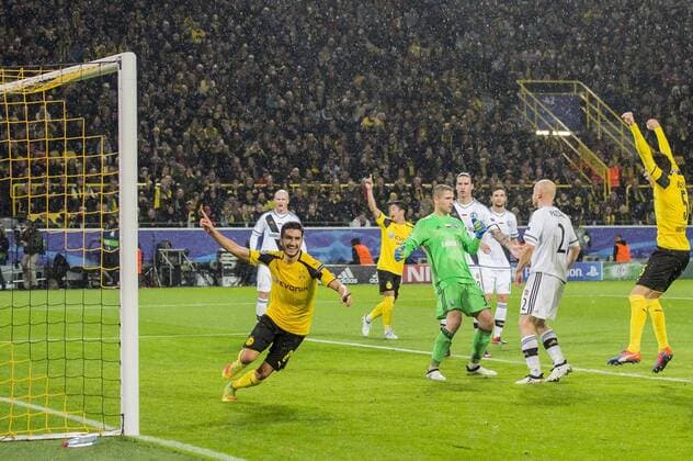 Nouri Sahin of Borussia Dortmund scoresduring the UEFA Champions League group F match between Borussia Dortmund and Legia Warsaw on November 22, 2016 at the Signal Iduna Park stadium in Dortmund, Germany. Borussia Dortmund v Legia Warsaw UEFA Champions League 2016 2017 xVIxGerritxvanxKeulenxIVx 6629516