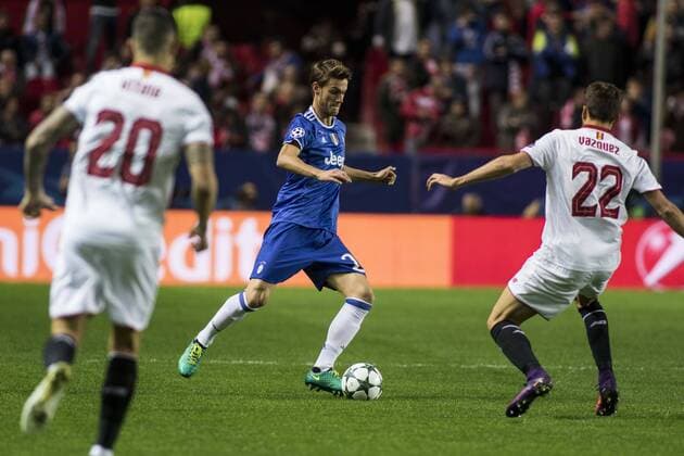 November 22, 2016 - Seville, Spain - Daniele Rugani of Juventus (C ) in action during the UEFA Champions League Group H soccer match between Sevilla FC and Juventus at Estadio Ramon Sanchez Pizjuan Soccer 2016 - Sevilla FC vs Juventus - ZUMAa142 20161122_zap_a142_022