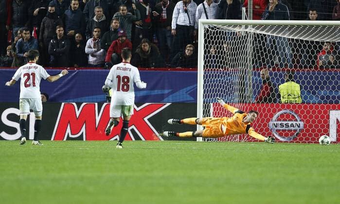 Fußball, CL, FC Sevilla - Juventus Turin Fußball 2016 2017 Champions League match played between FC Sevilla and Juventus Turin In this picture, Juventus goal. xRamonxNavarrox 