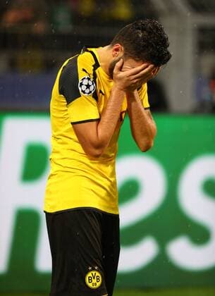 Dienstag 22.11.2016, Saison 2016 2017, UEFA Champions League, Vorrunde Gruppenphase, 5. Spieltag im Dortmunder Signal Iduna Park, BVB 09 Borussia Dortmund - Legia Warschau 8:4, Dortmunder Torjubel zum 3:1: Torschütze Nuri Sahin (BVB)