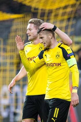 CL 2016 17 Borussia vs Legia Champions League group stage Borussia Dortmund vs. Legia Warszawa on November 22, 2016 in Dortmund, Germany In the picture: Andre Schurrle, Marco Reus  EN_01235625_0077