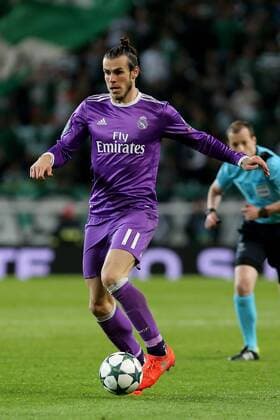 November 22, 2016 - Lisbon, Aveiro, Portugal - Real Madrids forward Gareth Bale from Wales in action during the UEFA Champions League match between Sporting Clube de Portugal and Real Madrid at Estadio Jose Alvalade on November 22, 2016 in Lisbon, Portugal. Sporting CP v Real Madrid - UEFA Champions League 2016 17  - ZUMAn230 20161122_zaa_n230_421