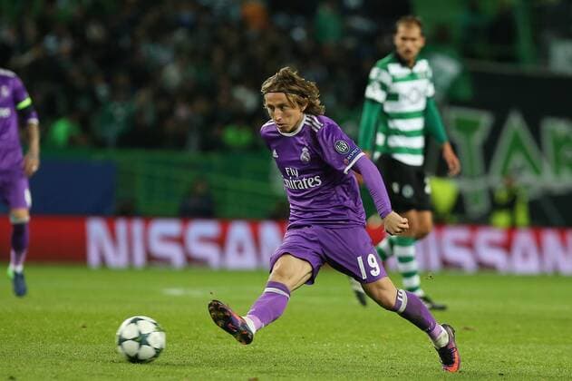 November 22, 2016 - Lisbon, Aveiro, Portugal - Real Madrids midfielder Luka Modric from Croacia in action during the UEFA Champions League match between Sporting Clube de Portugal and Real Madrid at Estadio Jose Alvalade on November 22, 2016 in Lisbon, Portugal. Sporting CP v Real Madrid - UEFA Champions League 2016 17  - ZUMAn230 20161122_zaa_n230_437