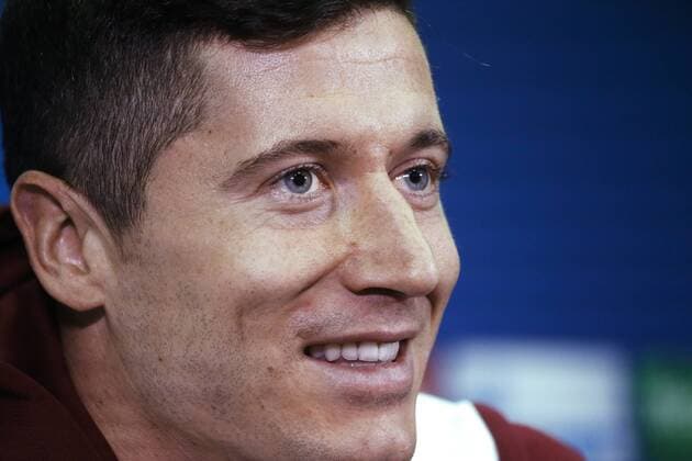 ROSTOV-ON-DON, RUSSIA - NOVEMBER 22, 2016: Bayern Munich s forward Robert Lewandowski gives a press conference PK Pressekonferenz ahead of a UEFA Champions League Group D football match between FC Rostov and Bayern Munich. Valery Matytsin TASS  TS03879B